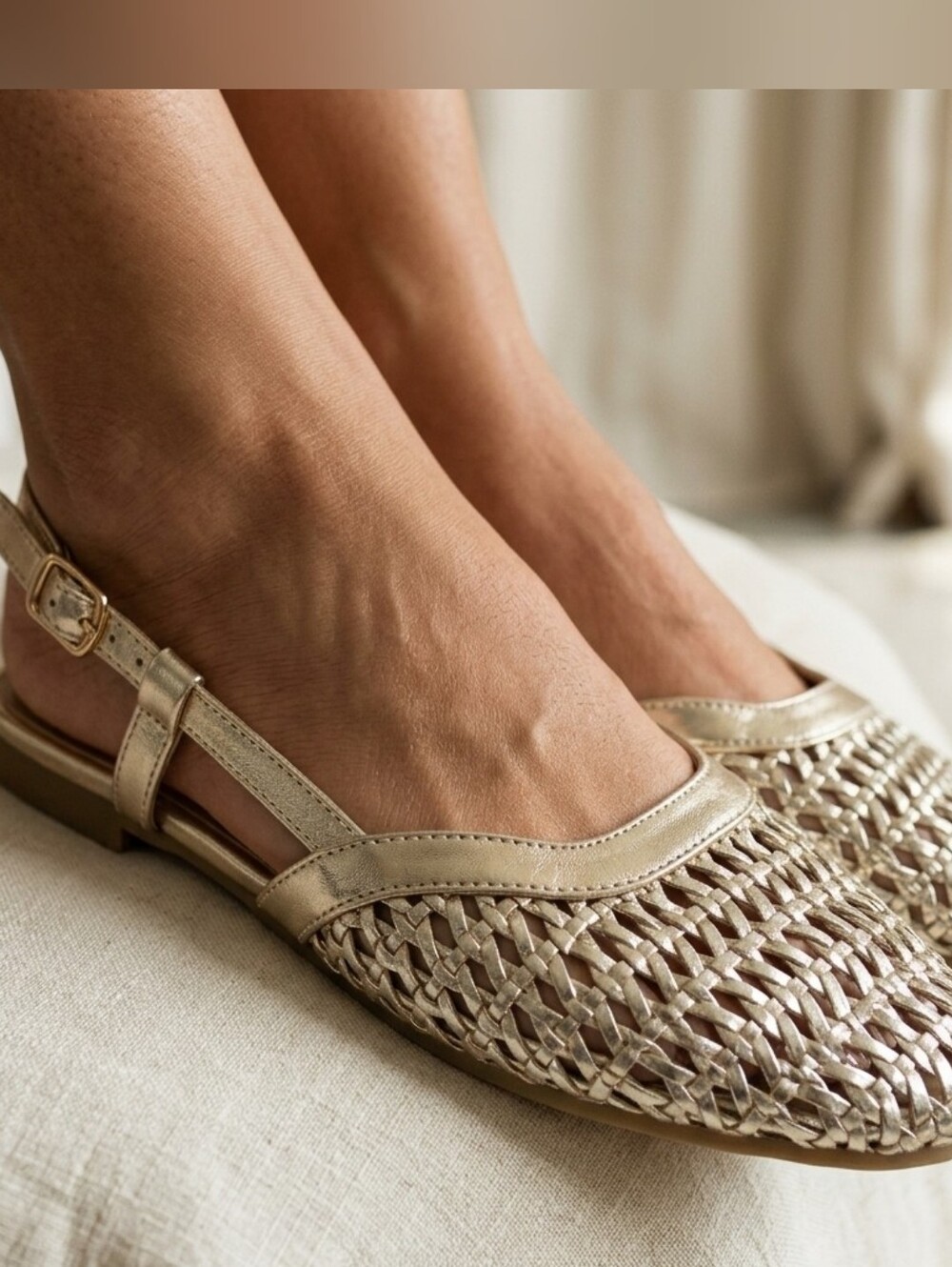Italian Shoemakers Metallic Woven Slingback Flats in Gold 40
